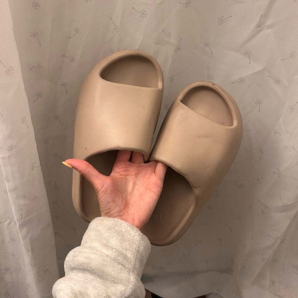Yeezy Slides